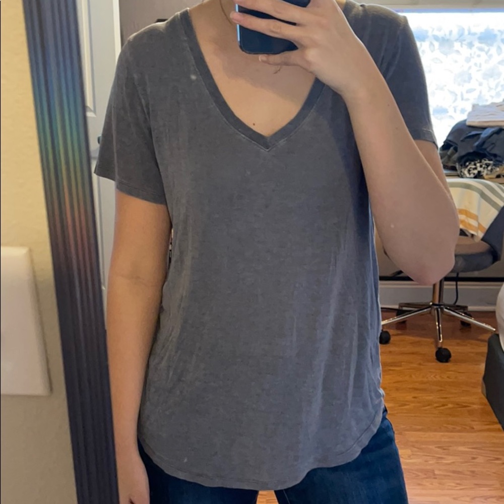 Grey v-neck tee